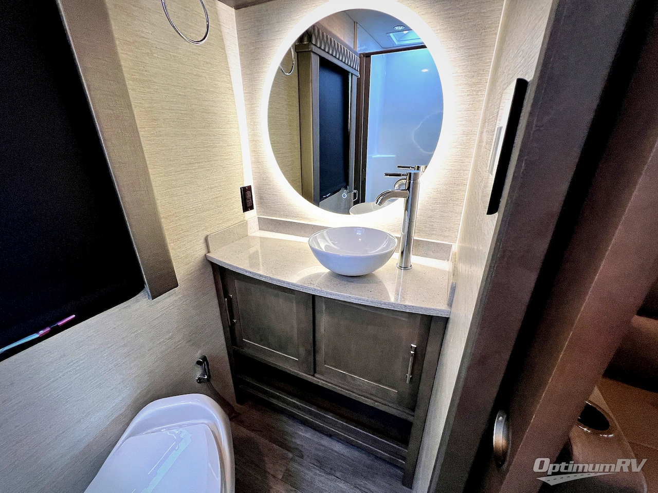 2023 Tiffin Wayfarer 25RW Photo 24