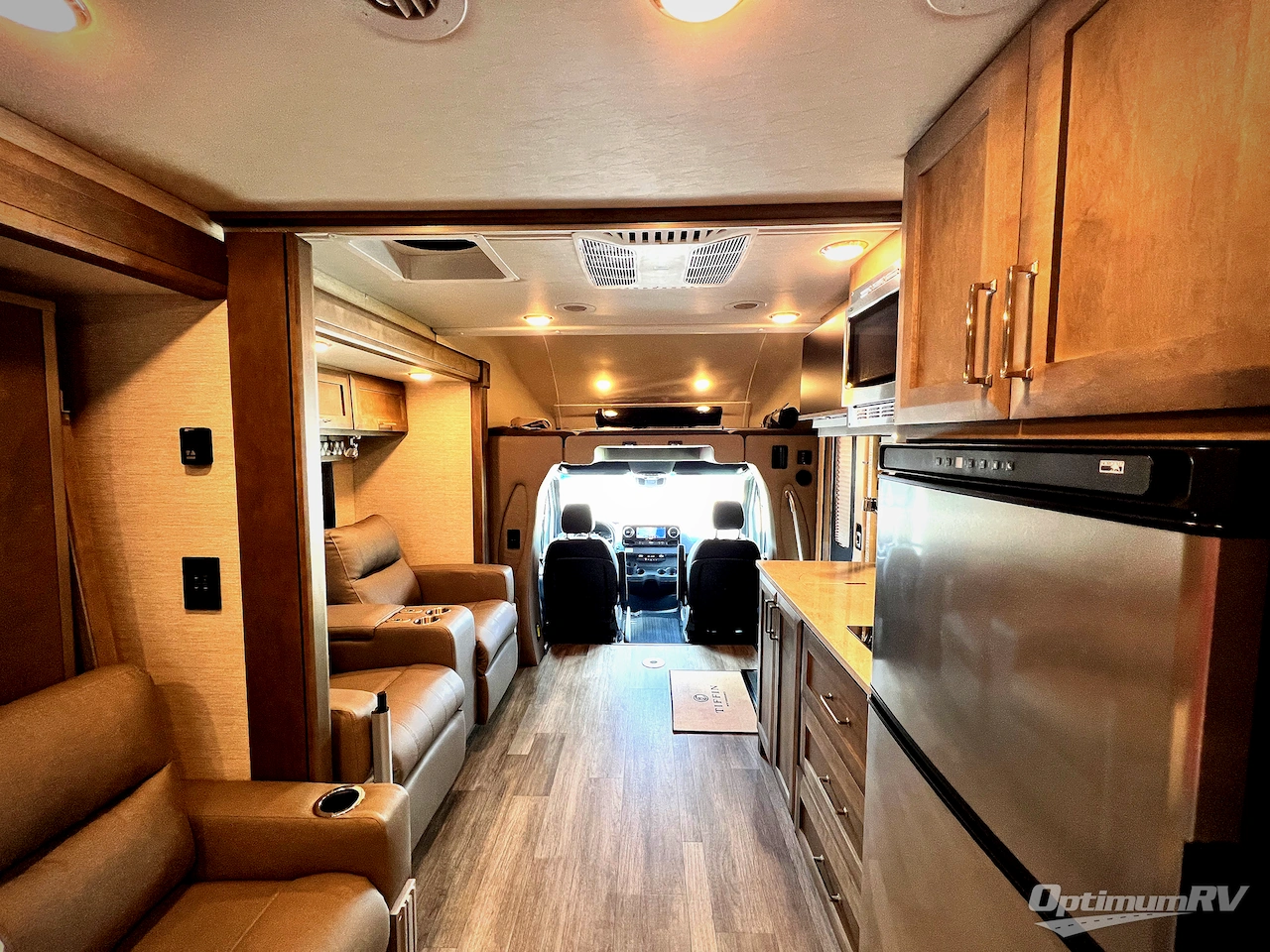 2023 Tiffin Wayfarer 25RW Photo 5