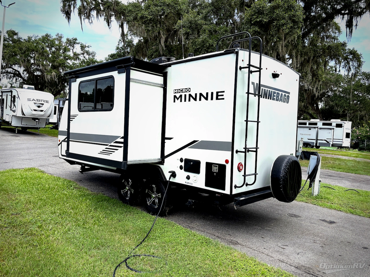 2021 Winnebago Towables Micro Minnie 2108TB Photo 3