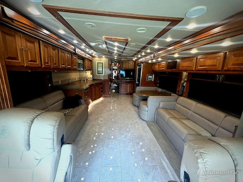 2017 Tiffin Phaeton 40 QBH RV Photo 2