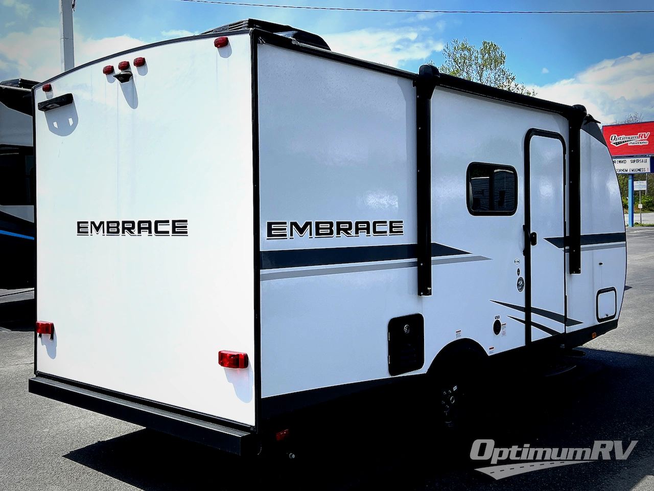 2025 Cruiser Embrace EL17BH Photo 30