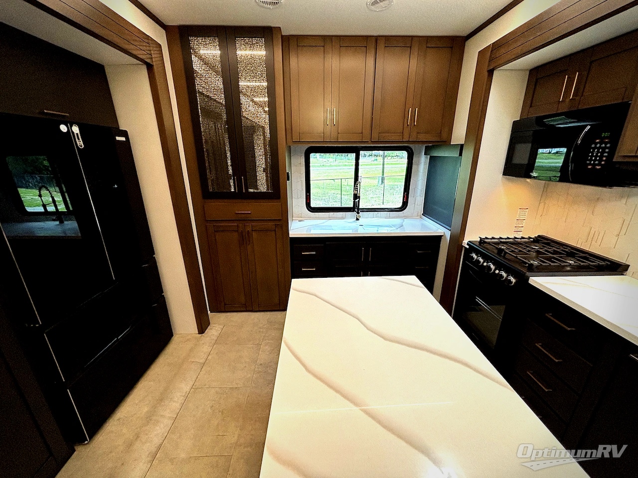 2025 Heartland Bighorn 391MFB Photo 6