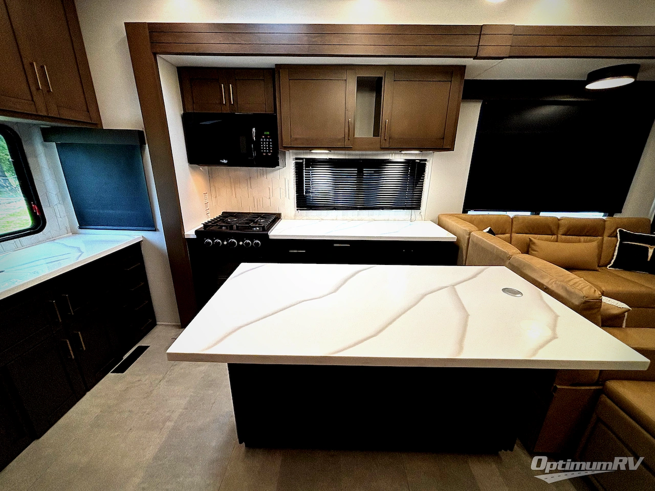 2025 Heartland Bighorn 391MFB Photo 21