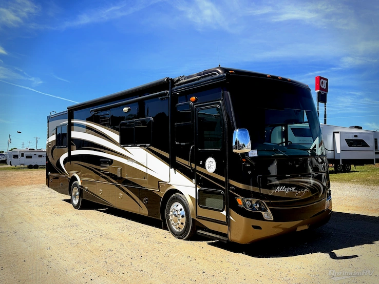 2014 Tiffin Allegro Breeze 32 BR RV Photo 1
