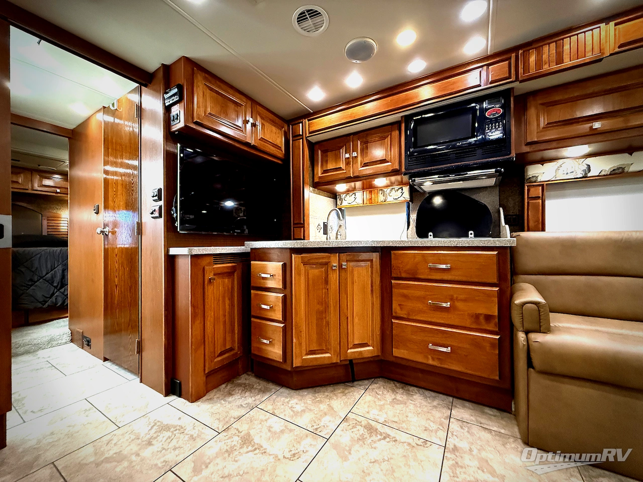 2014 Tiffin Allegro Breeze 32 BR Photo 13