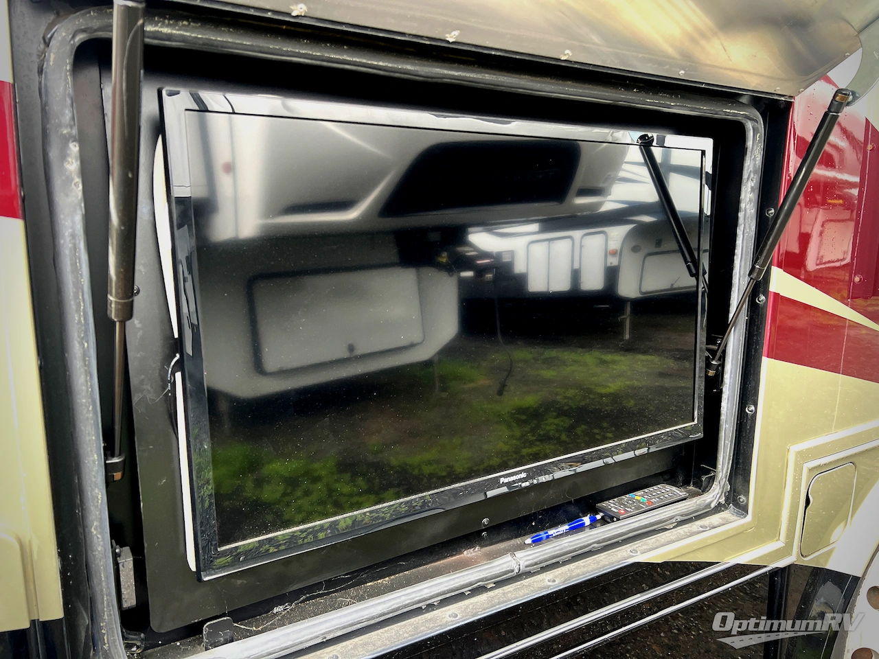 2014 Tiffin Allegro Breeze 28 BR Photo 4