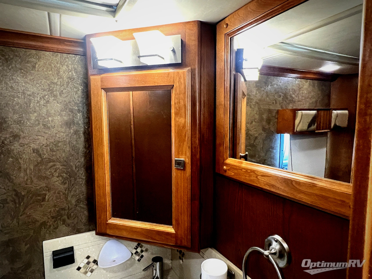 2014 Tiffin Allegro Breeze 28 BR Photo 34