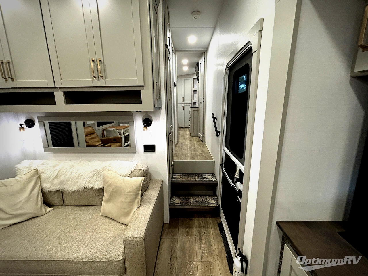2025 Brinkley Model Z 3400 Photo 7