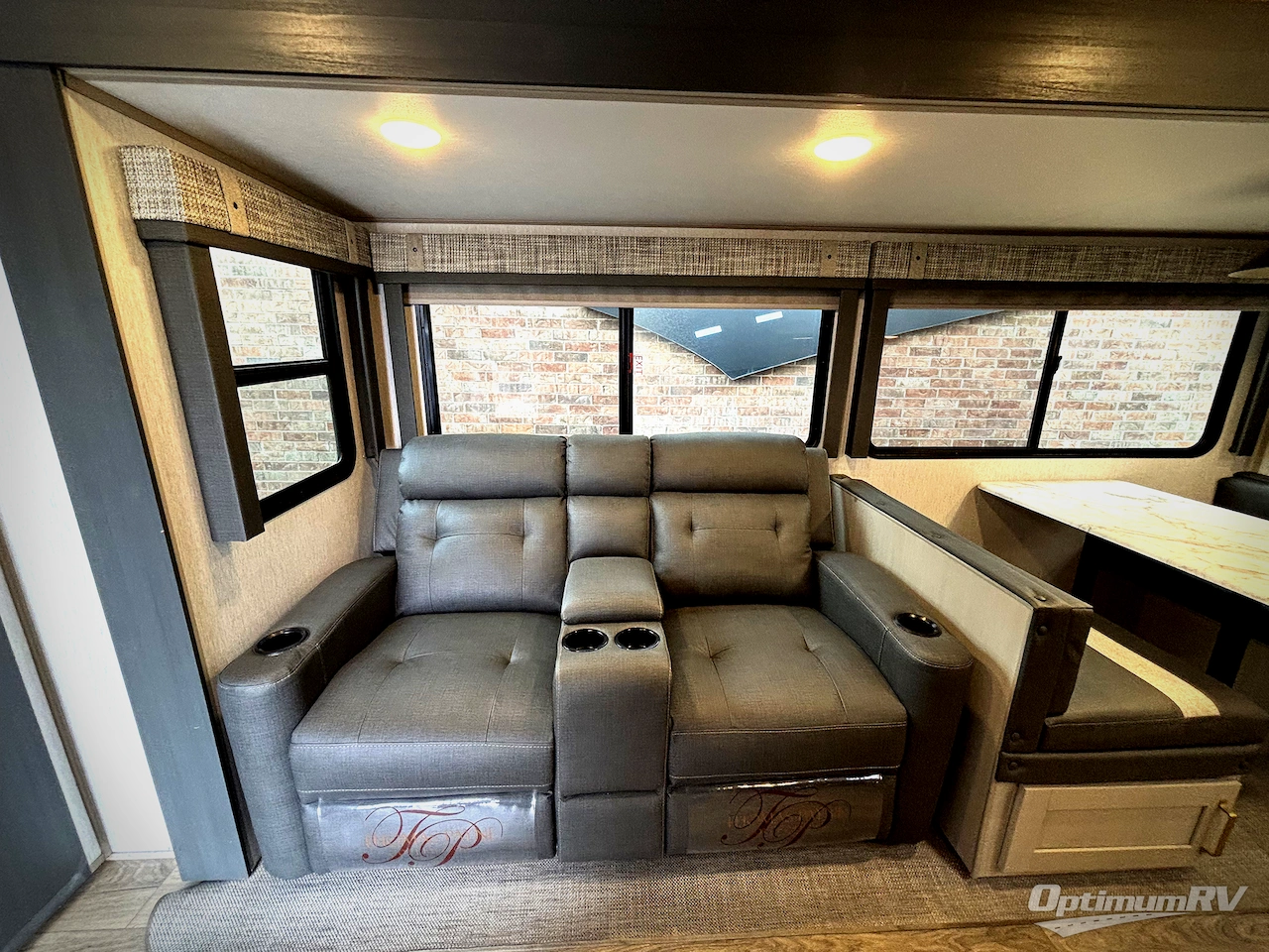 2024 Forest River Wildwood Heritage Glen Hyper-Lyte 25RBHL Photo 7
