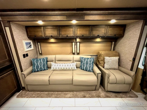 2023 Tiffin Allegro RED 360 33 AA RV Photo 3