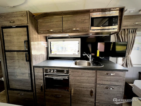2024 Black Series Camper Black Series Camper HQ19 RV Photo 3
