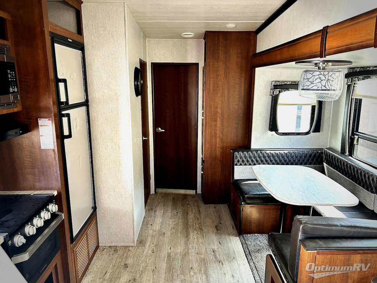 2018 Heartland Pioneer 322 Photo 5