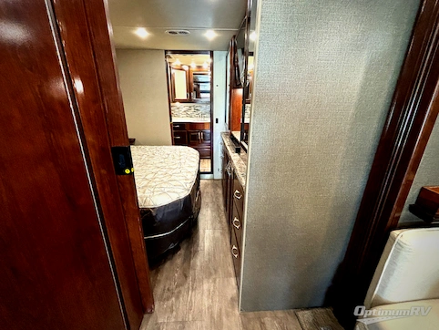 2018 Fleetwood Pace Arrow 36U RV Photo 3