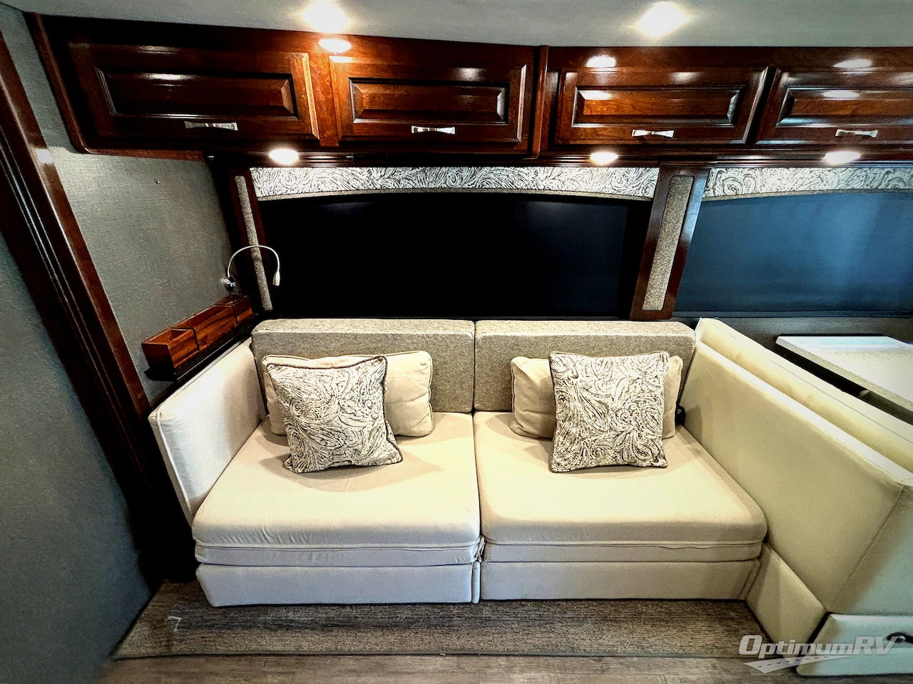 2018 Fleetwood Pace Arrow 36U Photo 12