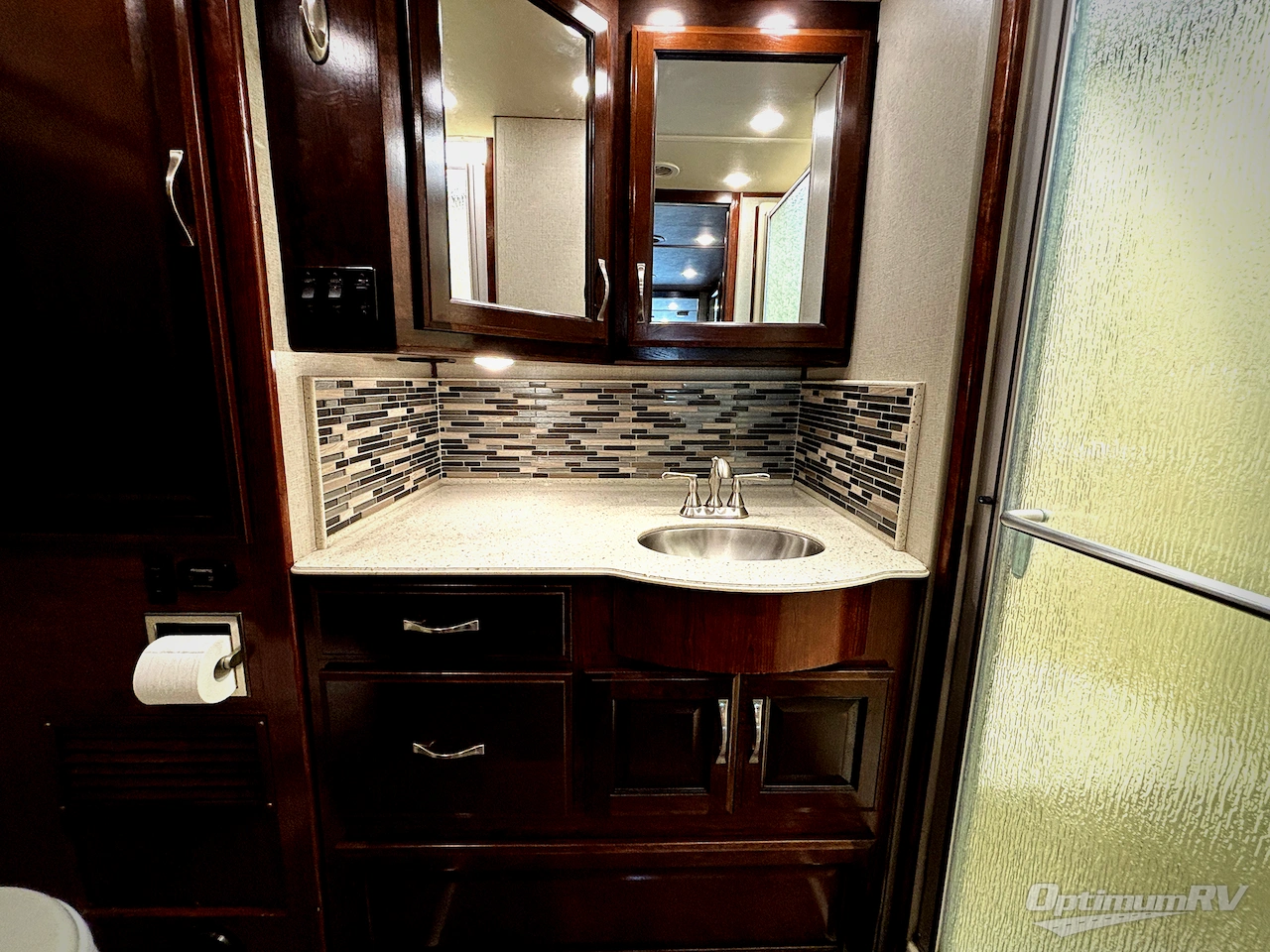 2018 Fleetwood Pace Arrow 36U Photo 21
