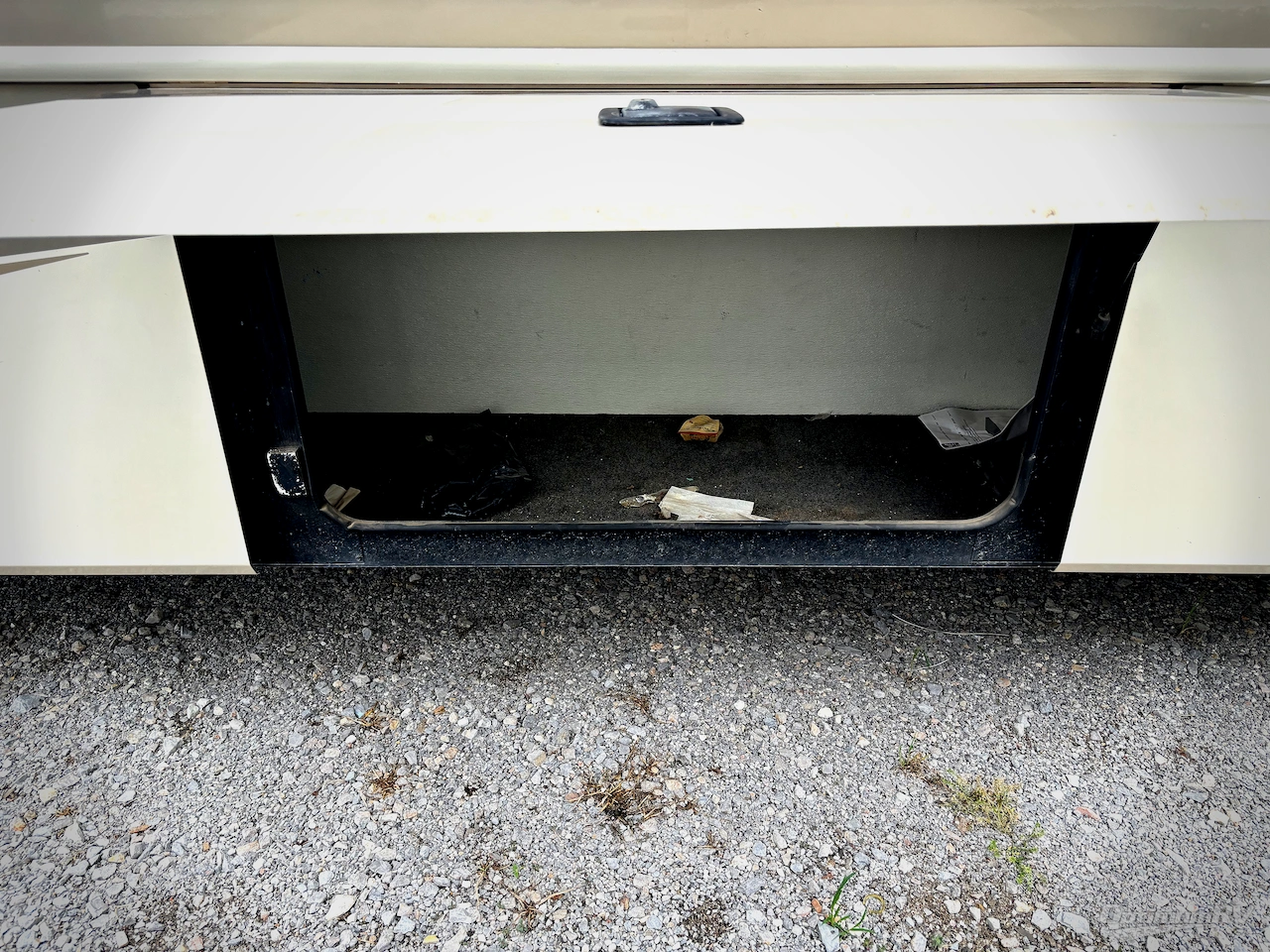 2004 Fleetwood Pace Arrow 35B Photo 18