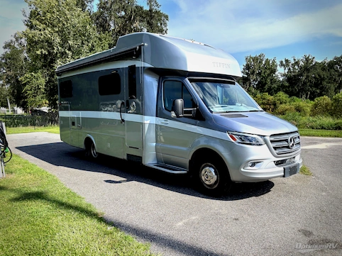 Used 2021 Tiffin Wayfarer 25LW Featured Photo