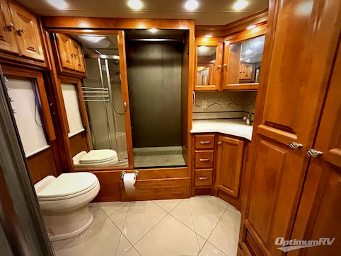 2013 Tiffin Phaeton 40QBH RV Photo 4