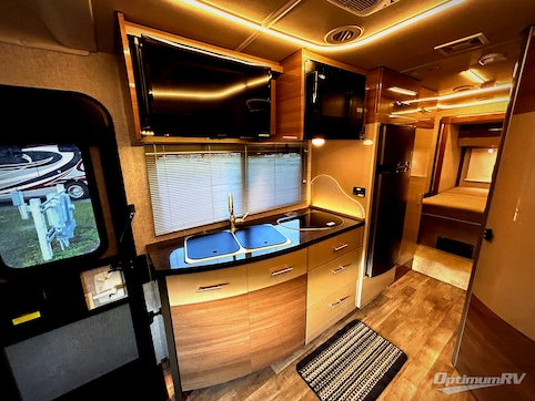 2016 Itasca Navion 24G RV Photo 4