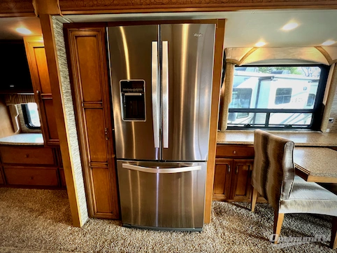 2016 Newmar Ventana 3709 RV Photo 3