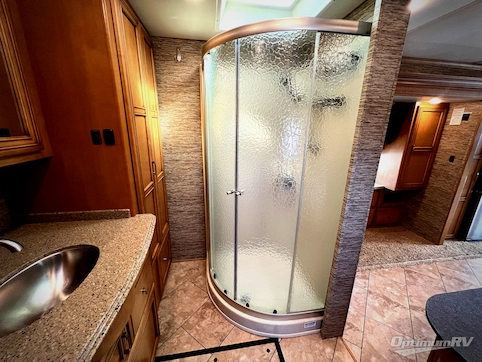 2016 Newmar Ventana 3709 RV Photo 4