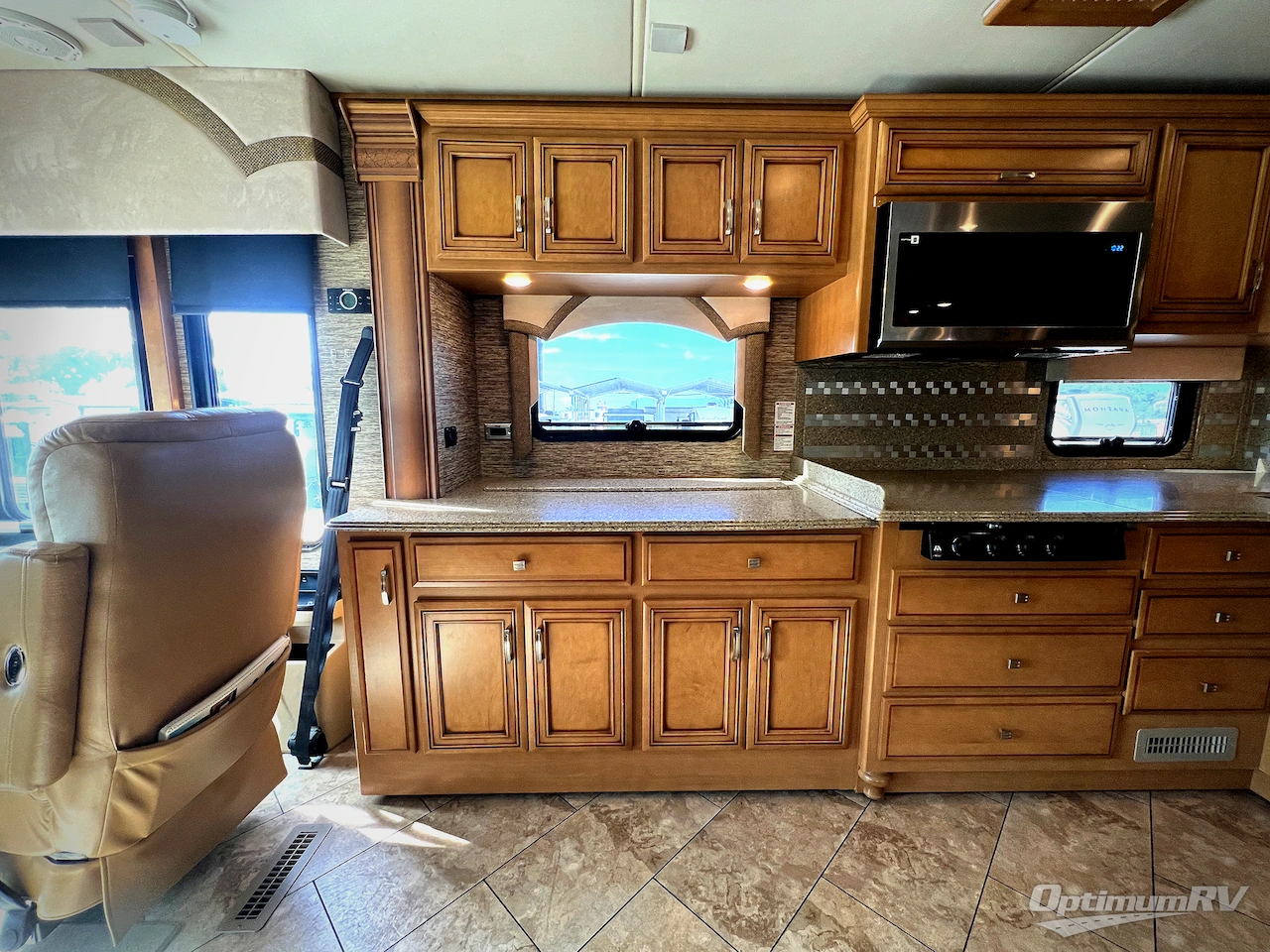 2016 Newmar Ventana 3709 Photo 9