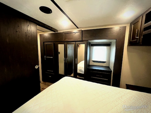 2018 Keystone Impact 351 RV Photo 4