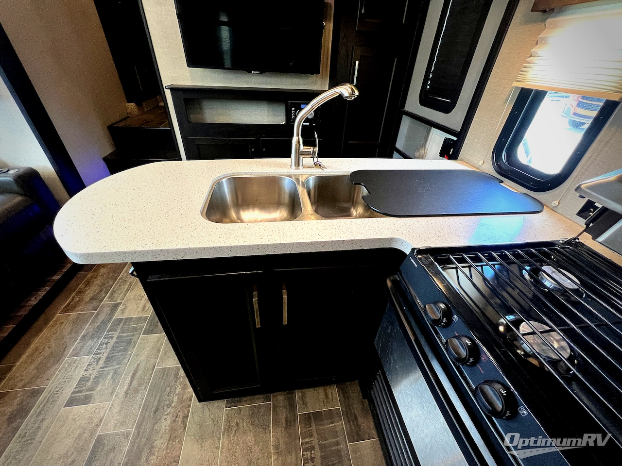 2018 Keystone Impact 351 Photo 9