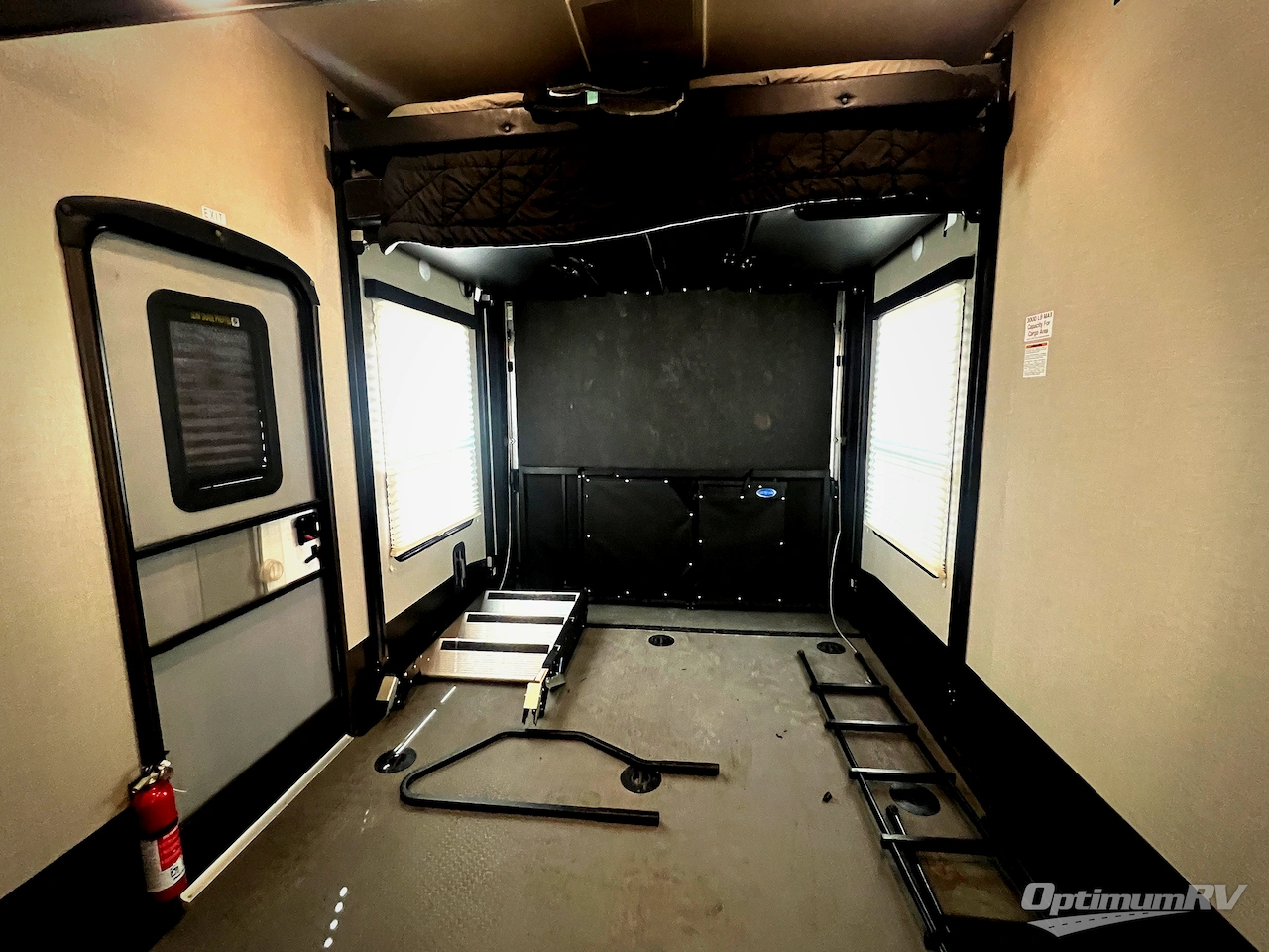 2018 Keystone Impact 351 Photo 16