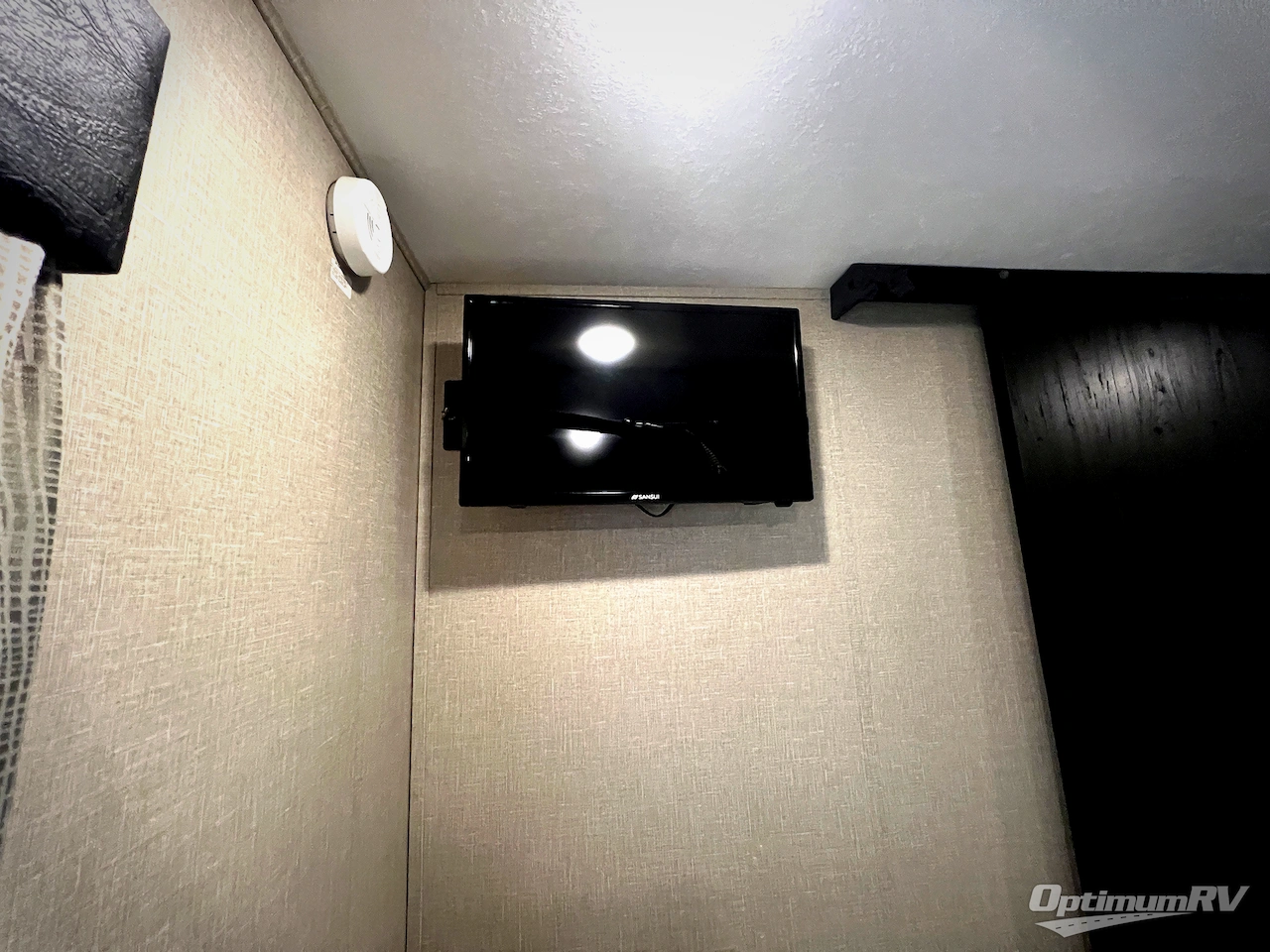 2018 Keystone Impact 351 Photo 21