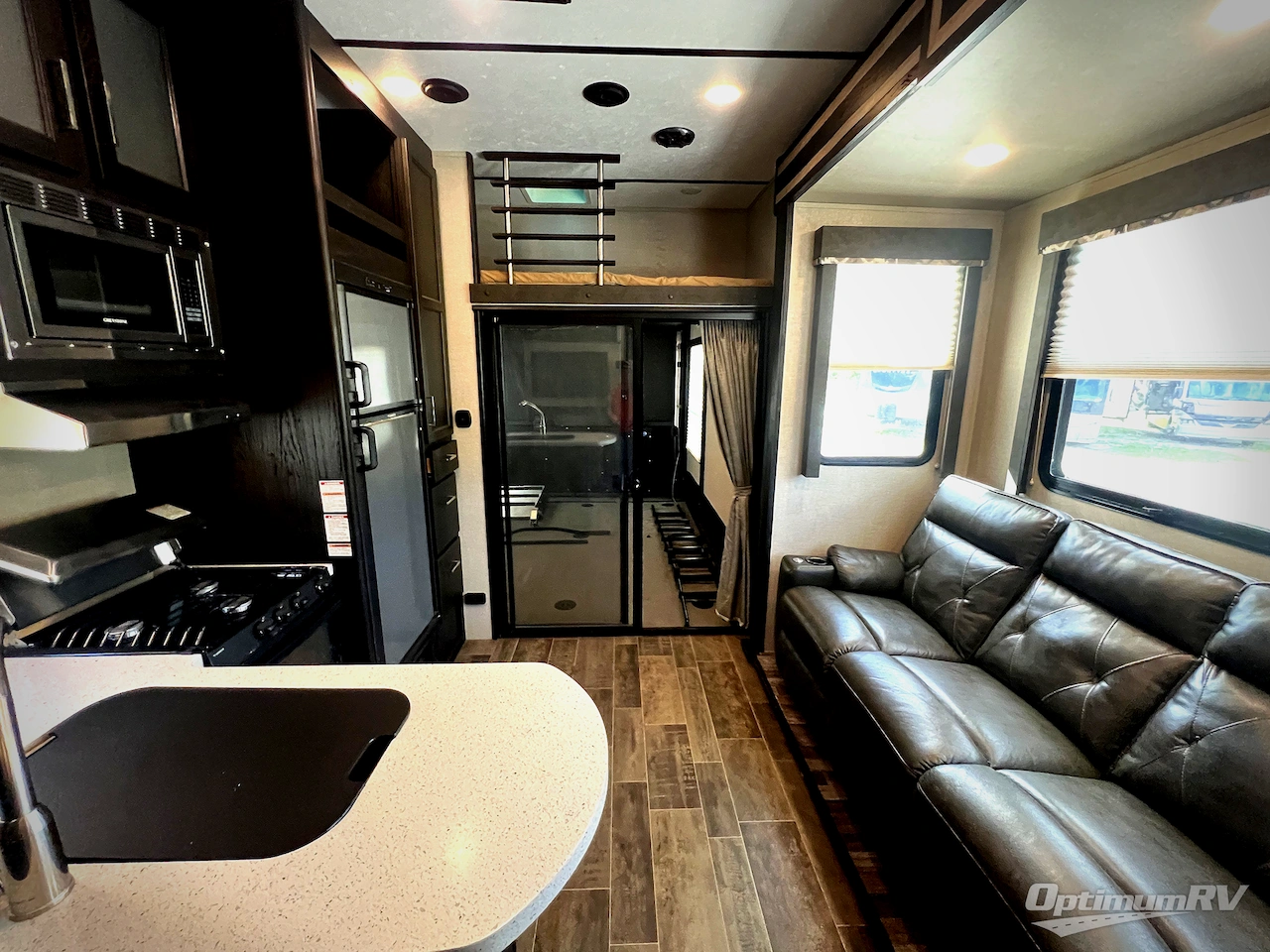 2018 Keystone Impact 351 Photo 4