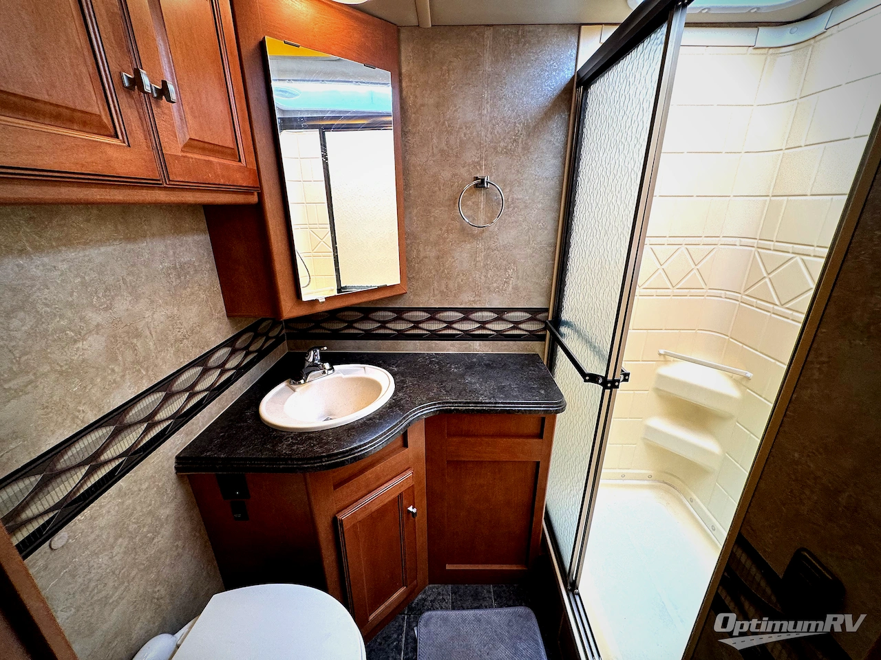 2013 Itasca Sunova 33C Photo 16