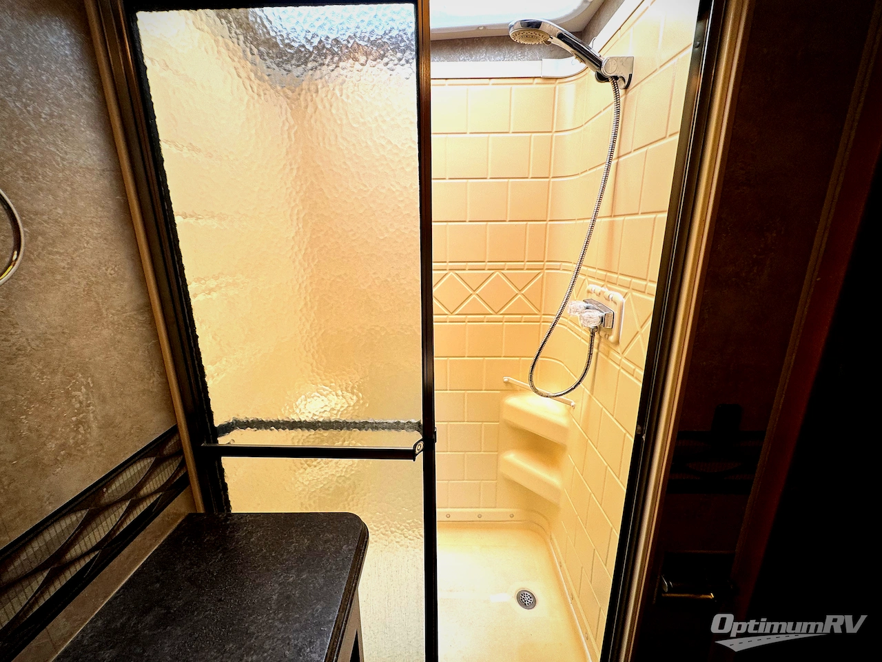 2013 Itasca Sunova 33C Photo 17