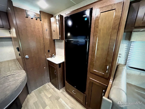 2020 Winnebago Vita 24F RV Photo 4