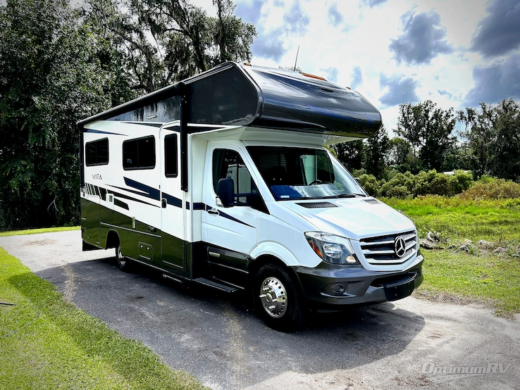 2020 Winnebago Vita 24F RV Photo 1