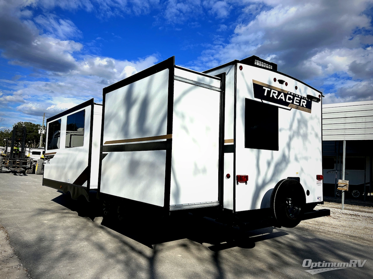 2025 Prime Time Tracer 308BH Photo 2