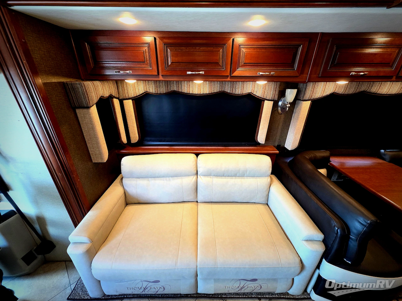 2016 Holiday Rambler Ambassador 38DBT Photo 9