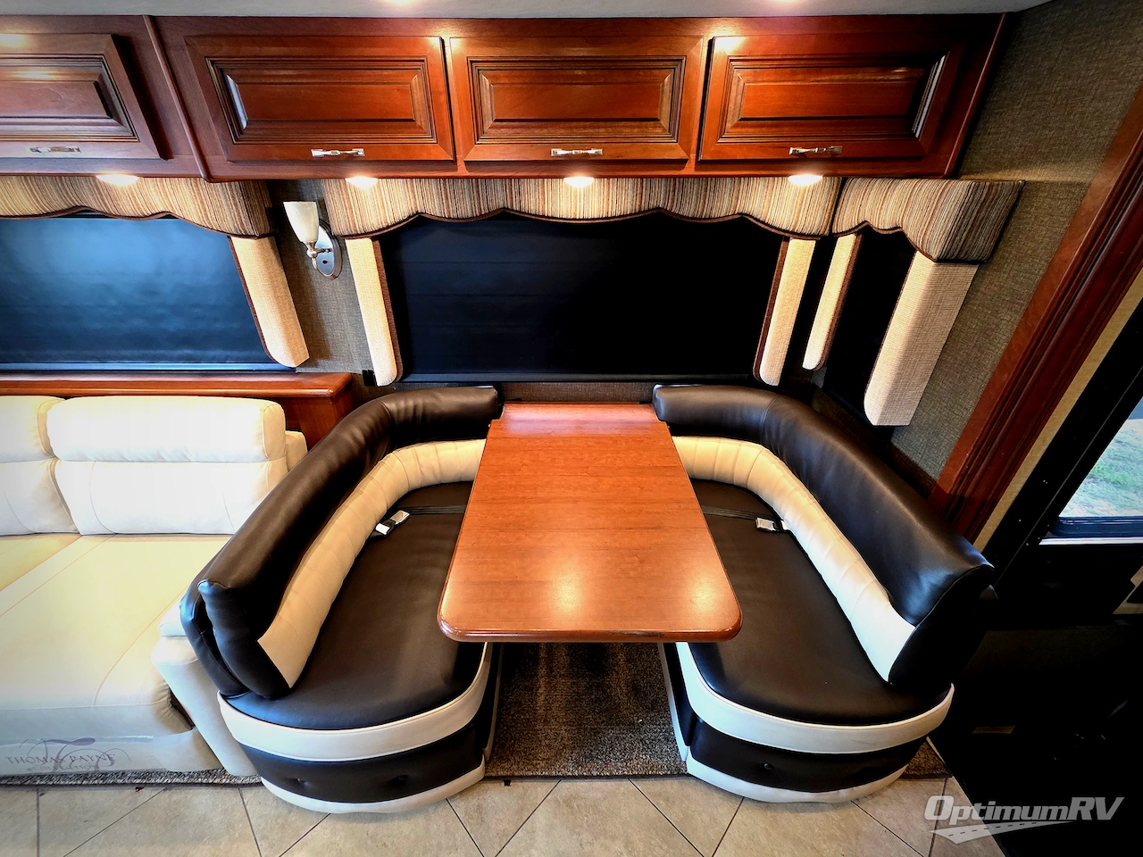 2016 Holiday Rambler Ambassador 38DBT Photo 10
