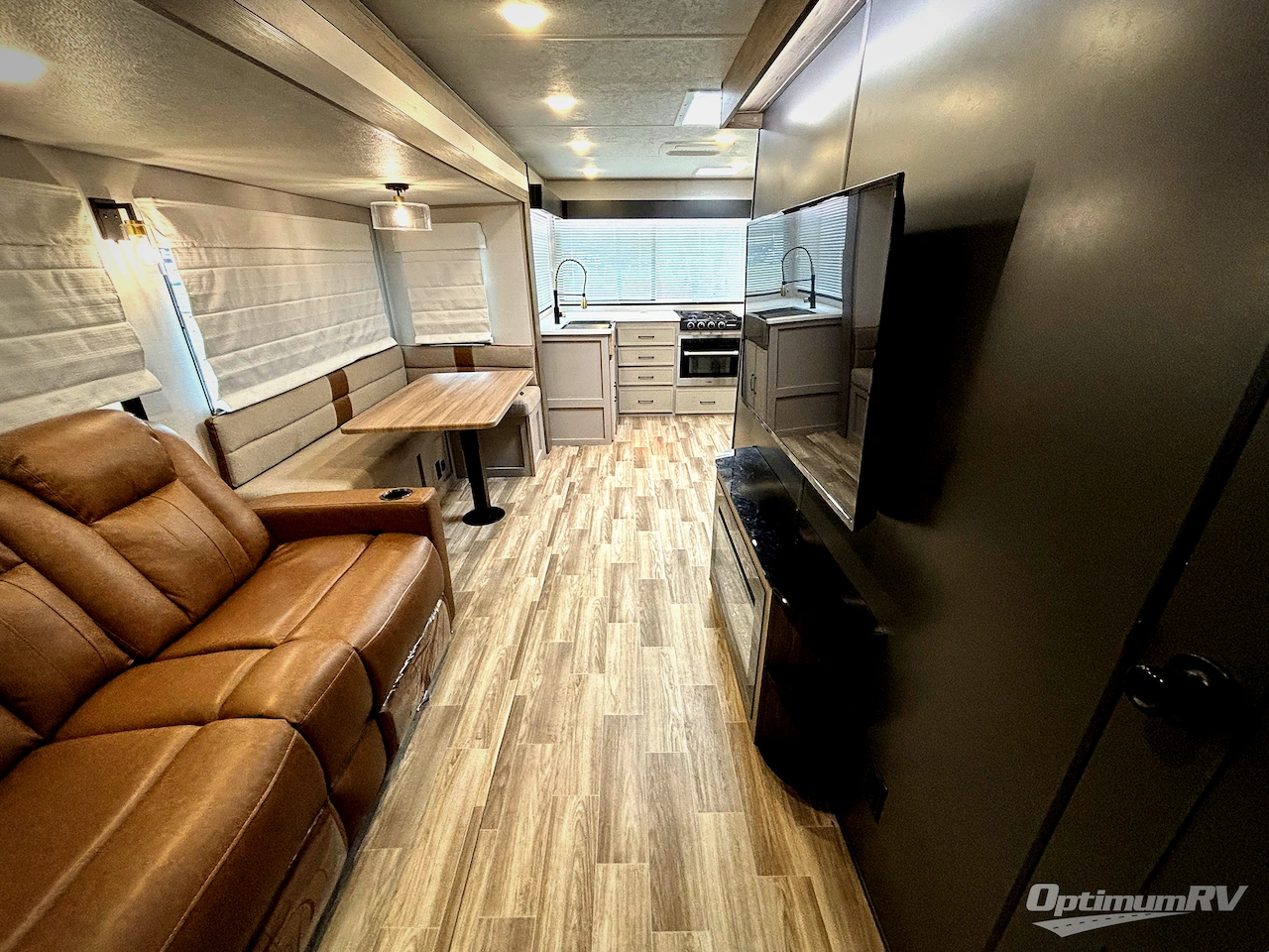 2025 Forest River Vibe 3400SB Photo 4
