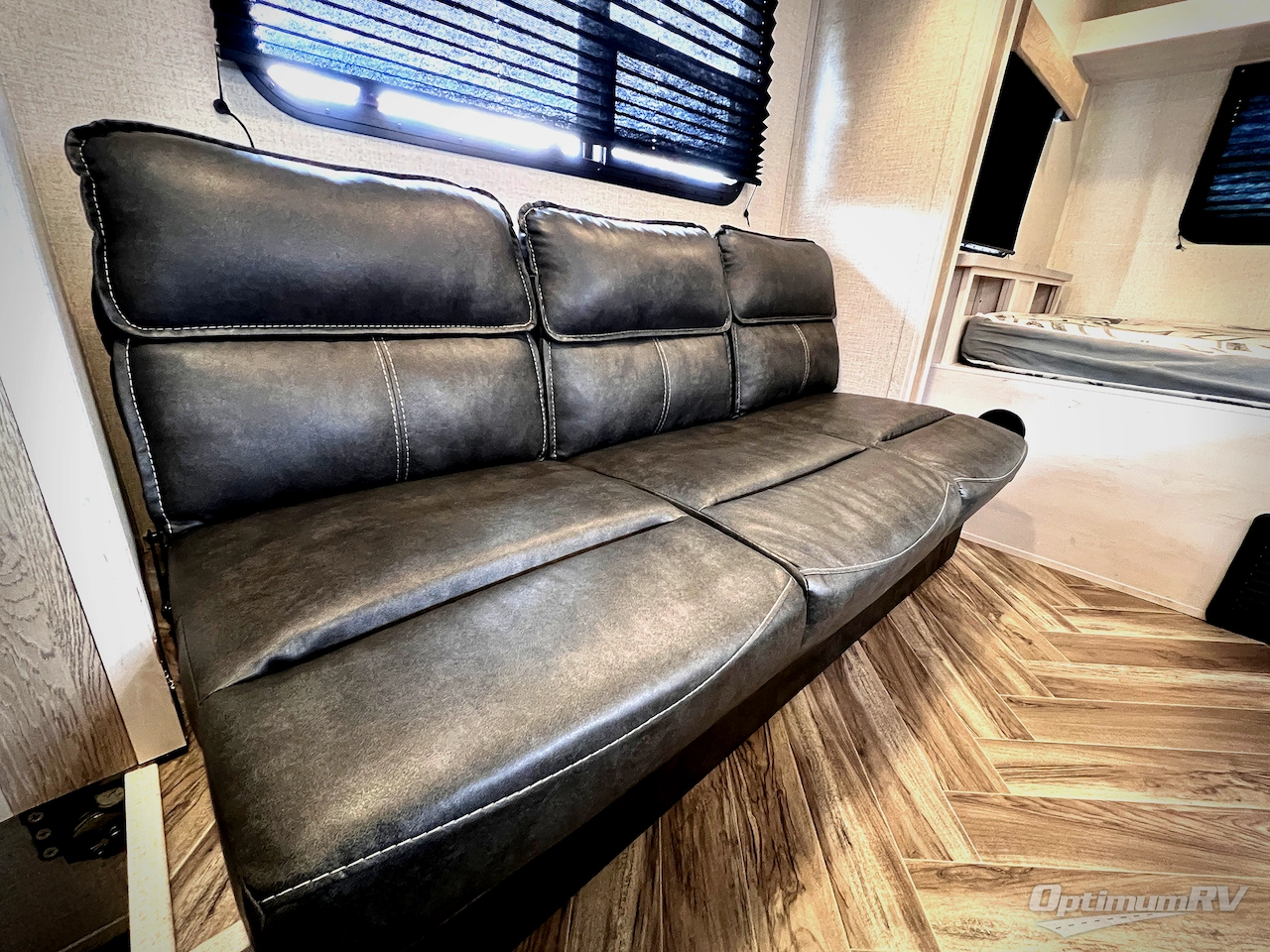 2021 Dutchmen Coleman Rubicon 1608RB Photo 7