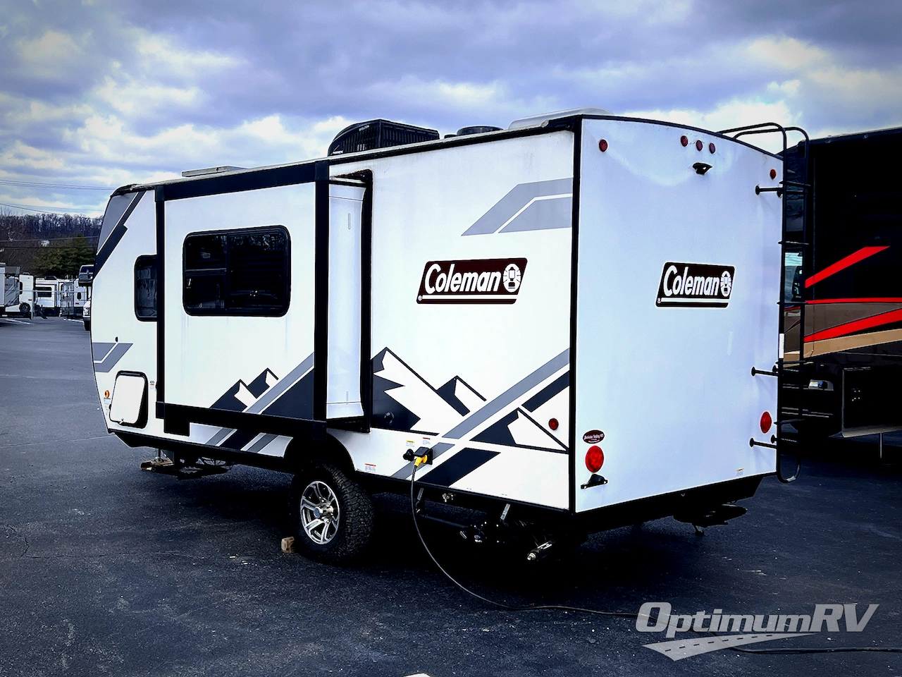 2021 Dutchmen Coleman Rubicon 1608RB Photo 3