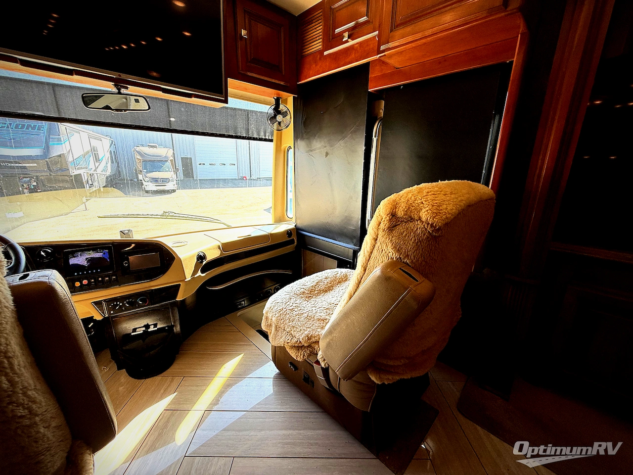 2015 Tiffin Allegro Bus 45LP Photo 8