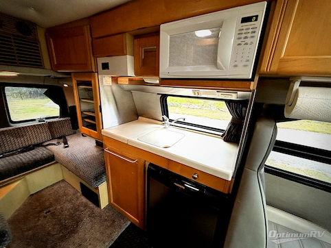 2006 Roadtrek Roadtrek - 190 Versatile 190-Versatile RV Photo 2