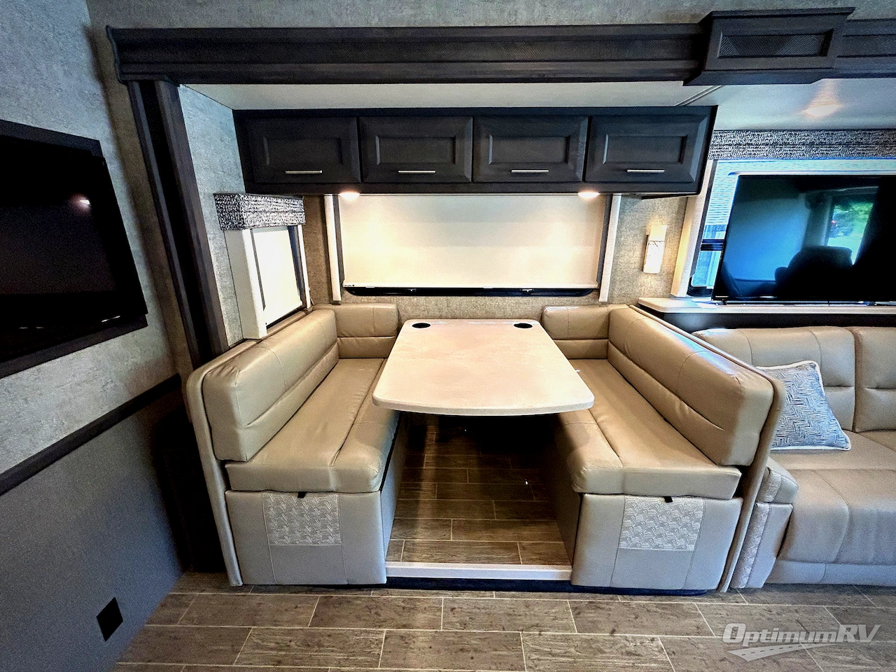2021 Thor Miramar 35.2 Photo 11