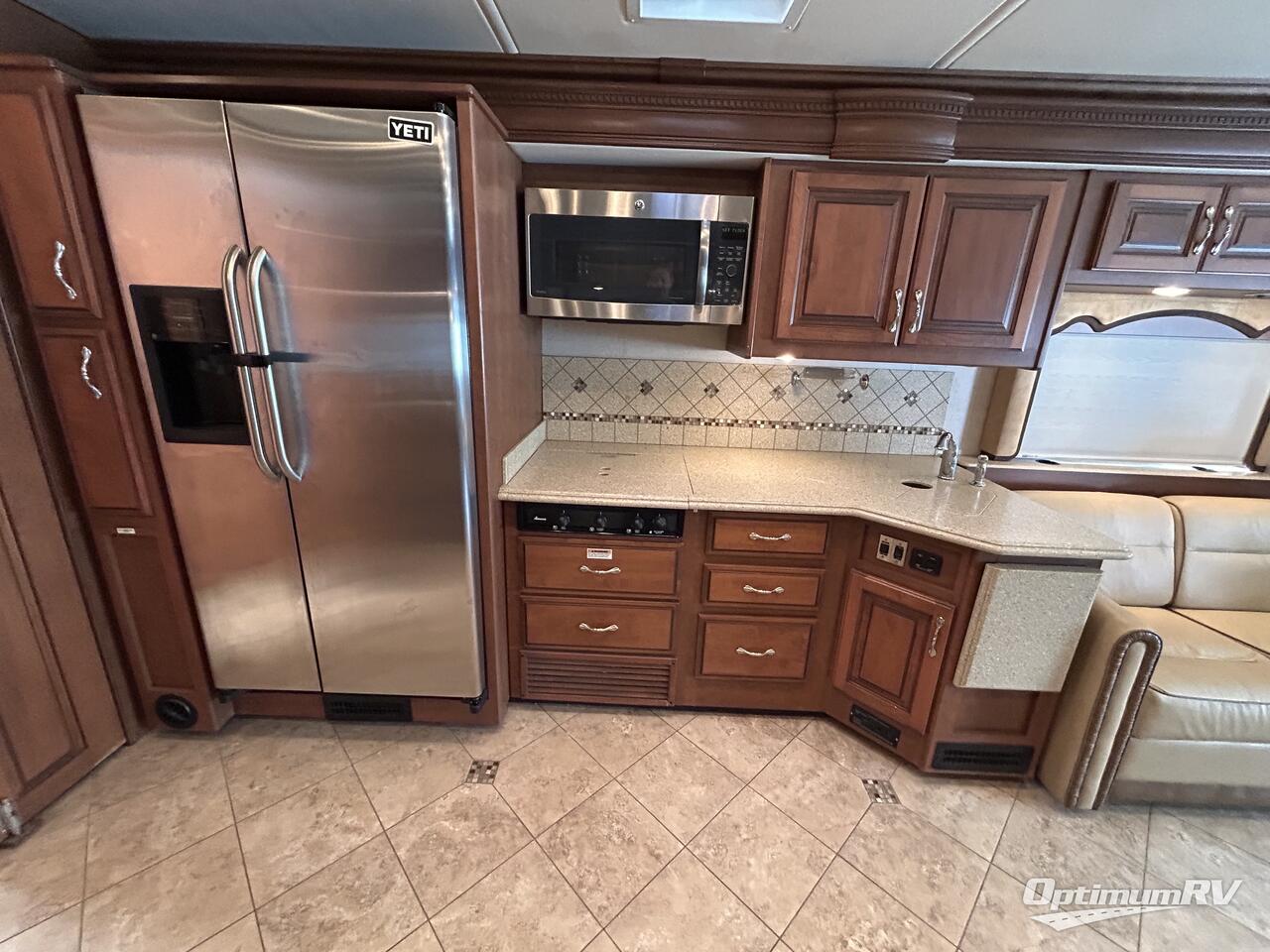 2012 Fleetwood Discovery 36J Photo 7