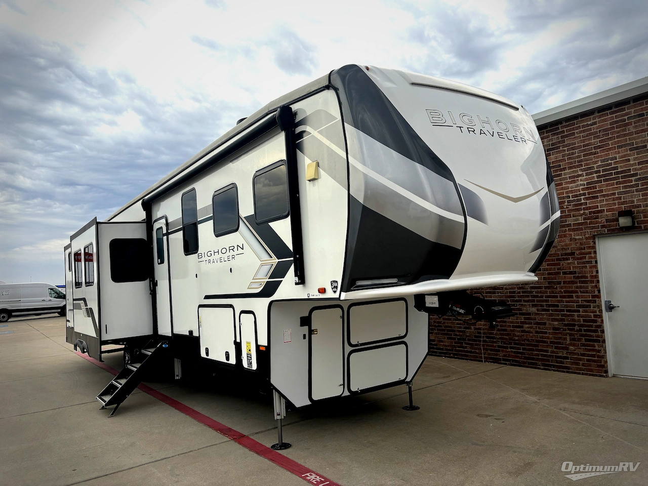 2023 Heartland Bighorn Traveler 37DB Photo 1