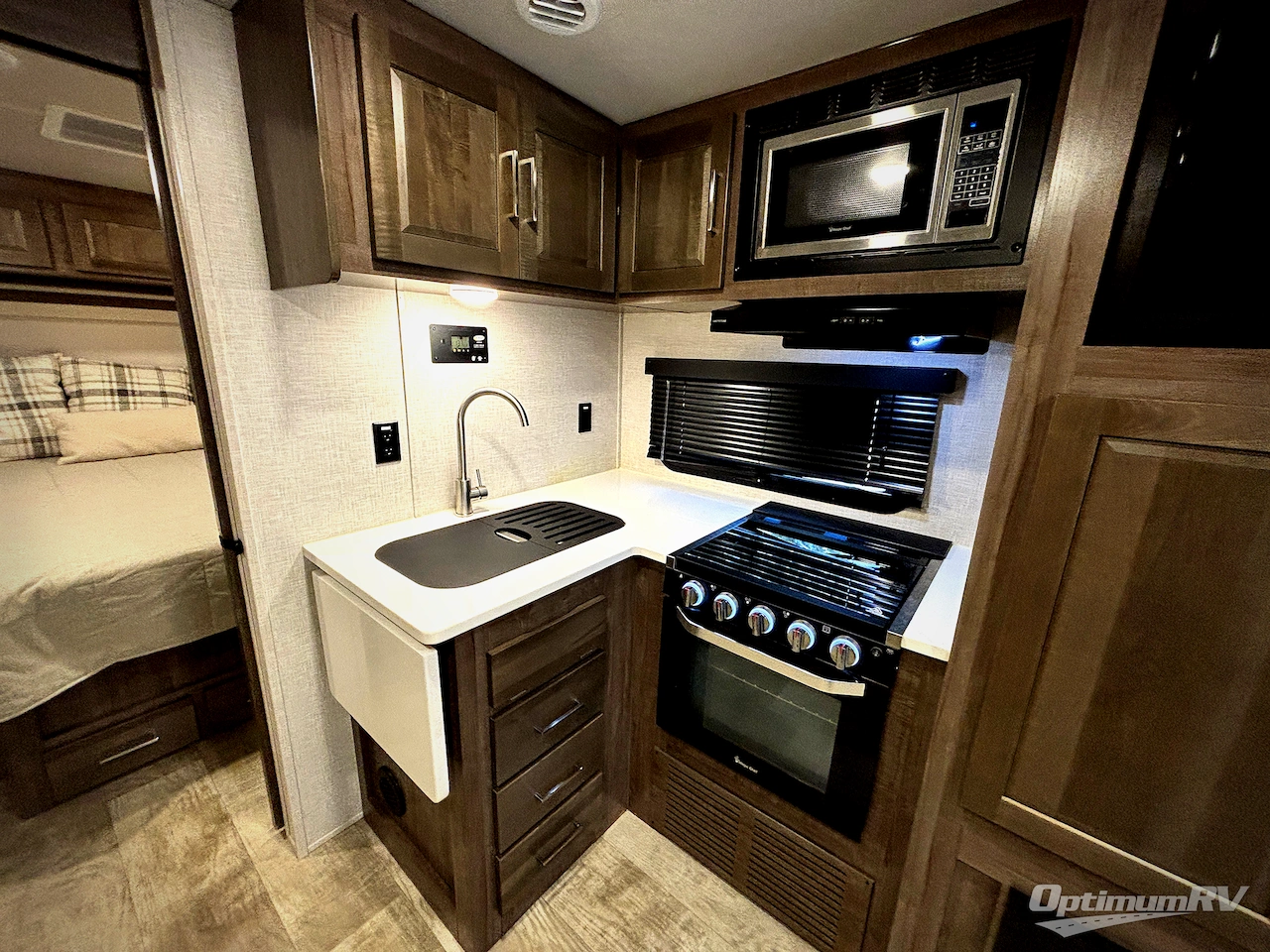 2023 Forest River Rockwood Mini Lite 2511S Photo 6