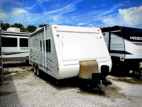 Used 2004 R-Vision Trail Cruiser C21RBH Featured Photo