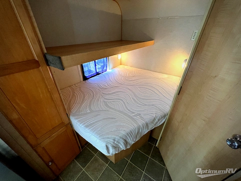 2004 R-Vision Trail Cruiser C21RBH RV Photo 4