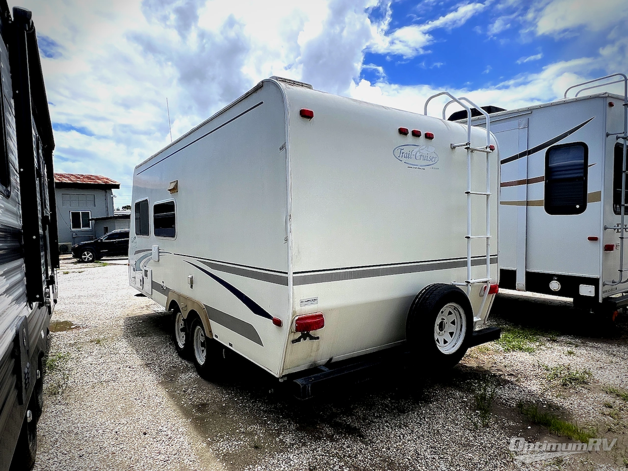 2004 R-Vision Trail Cruiser C21RBH Photo 3